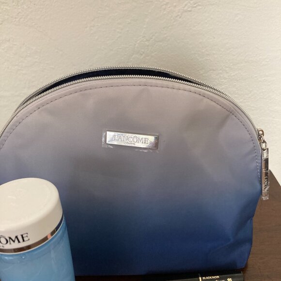 Lancome - new bag with products - Picture 2 of 7